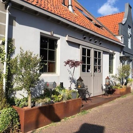 B&B With Or Without De Schuur Zierikzee Bagian luar foto