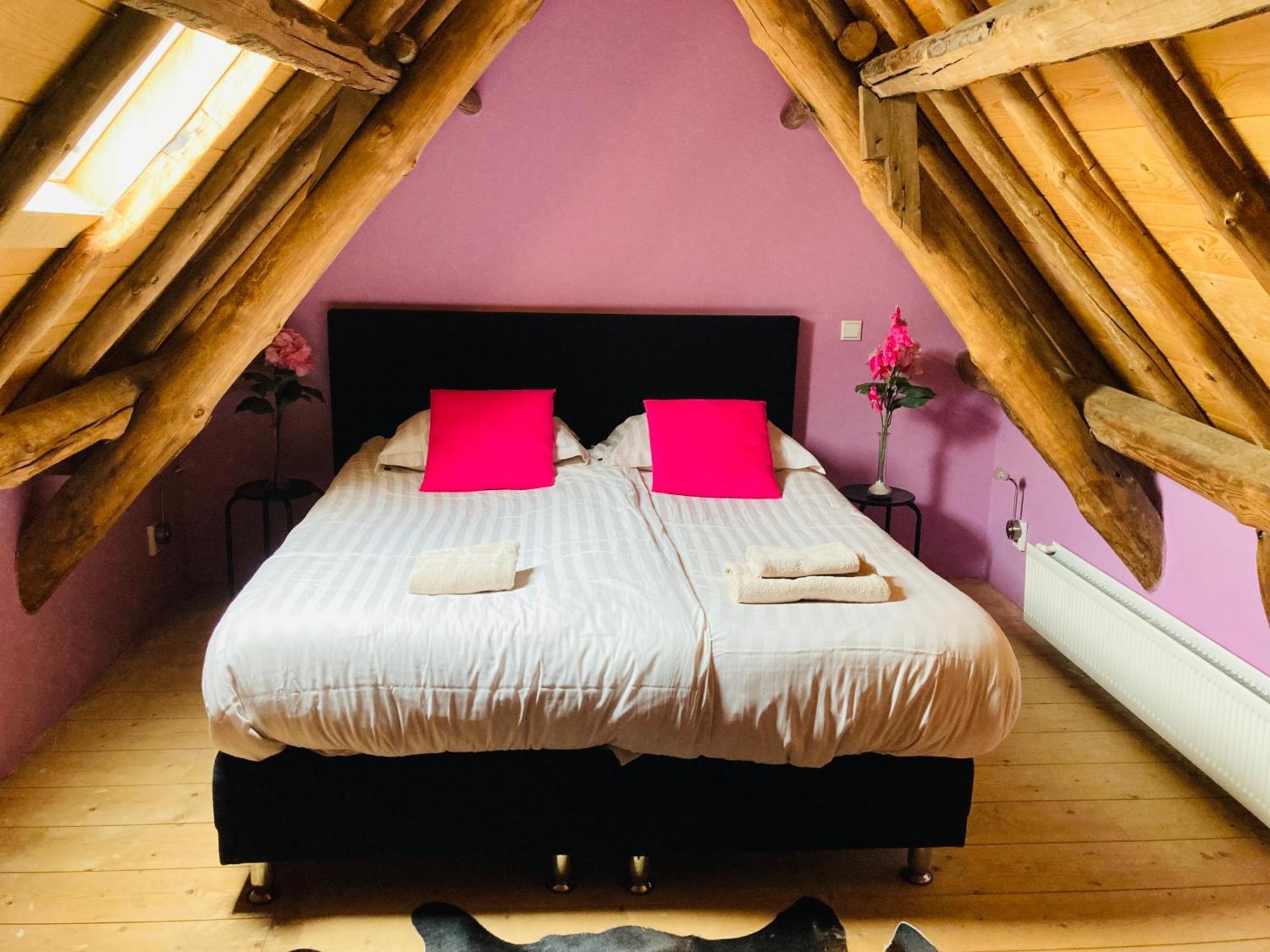 B&B With Or Without De Schuur Zierikzee Bagian luar foto